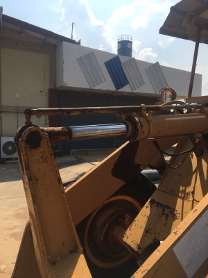 รถตักล้อยาง KOMATSU ต่อแขนแล้ว เครื่องดี สต้าทใช้งานได้ปกติ