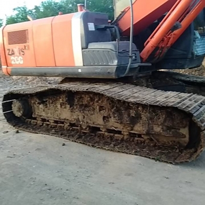 HITACHI   ZX200-3 ราคา1,350,000บาท ไฟฟ้าครบเร็วแรงไม่โหลดบูมอาม์สวยเอวแน่นชั่วโม่งทำงานน้อยแค่   6,XXXชั่วโม่งมีระบบแอร์เอกสารอินวอย สนใจโทรเลย ☎ 081-989-1989 + ID LINE :rangrayong หรั่งครับ