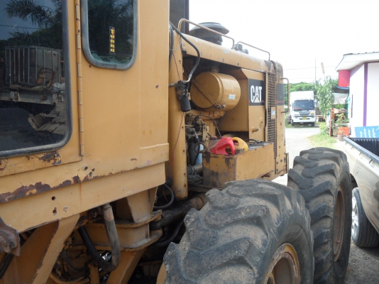 รถเกรด CATERPILLAR รุ่น 140g-69XX สภาพพร้อมใช้งาน เอกสารเล่มทะเบียน @1,700,000 บาท สนใจโทร 081-989-1989