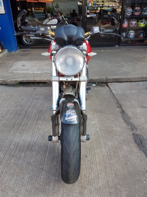 ขาย DUCATI MONSTER400 ปี2001 เดิมๆ สีสวย ท่อแต่งคู่ TERMIGNONI แฮนด์แต่ง กระจกแต่ง   อินวอยส์ สรรพสามิตร ราคา 49500 บาท ส่งได้ทั่วไทย  สนใจติดต่อ ☎️081-0578282 FACEBOOK ชาญณรงค์ ป๊อป ชัยอมฤต ไอดีไลน์ POPBIGBIKESAKON สนใจรถสวย ถูก ดี ต้อง POP BIGBIKE SAKON