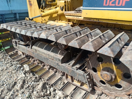 ขายจ้า..KOMATSU D20P-6 เก่าใน  สภาพดี  พร้อมใช้  เอกสารอินซอย  โทร 089-3818694 จ๊อย