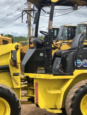 ขายรถตักล้อยาง CAT 903B (เทียบเท่า WA50) แขนยาวพิเศษ นำเข้าเองจากญี่ปุ่น สภาพพร้อมใช้ มีVDOการทำงานครับ
