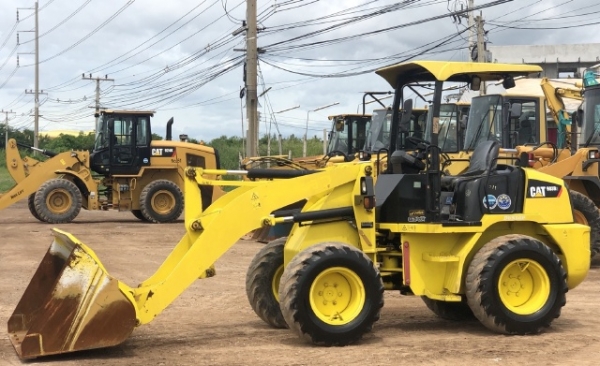 ขายรถตักล้อยาง CAT 903B (เทียบเท่า WA50) แขนยาวพิเศษ นำเข้าเองจากญี่ปุ่น สภาพพร้อมใช้ มีVDOการทำงานครับ