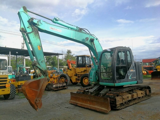 รถขุดรุ่นยอดนิยม KOBELCO SK135SR-2 YY-05 นำเข้าจากญี่ปุ่นโดยตรง โทร.090-986-2521 อ๊อบ
