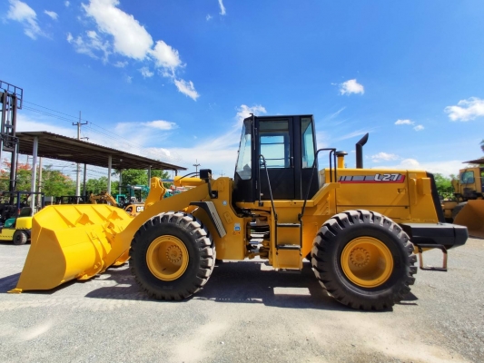 ขาย รถตักล้อยาง TCM L27-3 แขนยาวแท้จากญี่ปุ่น ยางใหม่ 4เส้น ใช้งานยาวๆ รถสวยกริ๊บ โทร.090-986-2521 อ๊อบ