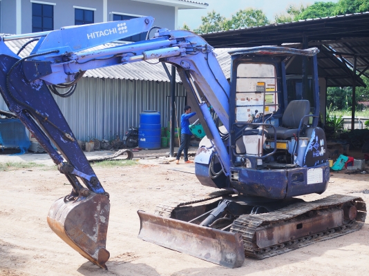 HITACHI EX55UR  350,000 บาท เช็คพร้อมใช้งาน