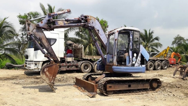 !Shock SALE !!ราคาถูกตาแตก จ้า!!* รถขุดKOMATSU PC75UU-2 เครื่องยนต์KOMATSU-4D95L ,ปั๊มนิ้ว ,แทรคเหล็ก