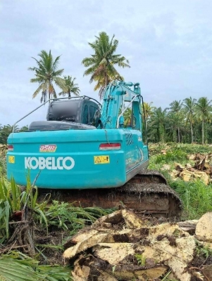 ขายดาวน์แบคโฮ KOBELCO SK140LC SuperXm 3300ชั่วโมง สวยๆสมใจโทร 081-970-1072 ขายดาวน์แบคโฮ KOBELCO SK140LC SuperXm 3300ชั่วโมง สวยๆสมใจโทร 081-970-1072