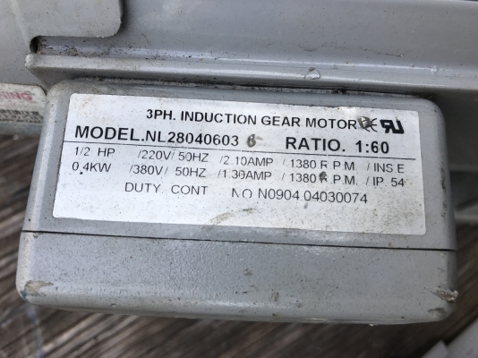 ขายมอเตอร์เกียร์ MN 1/2HP. 380V อัตราทด 1:60 mede in Taiwan เพลาออกประมาณ 24รอบต่อนาที สภาพดีเดิมๆ พร้อมใช้งาน