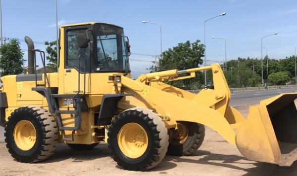 ขายรถตักล้อยาง KOMATSU WA200-3E แขนยาวพิเศษ รถนอกนำเข้าจากญี่ปุ่น สภาพสวยพร้อมใช้ มีVDOการทำงานครับ