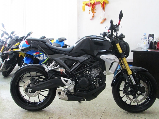 (โอนฟรี) ขาย Honda CB 150 R ตัว TOP มี ABS ไมล์แท้ 4411 กม ปี 2019 สภาพสวย เครื่องหัวฉีดประหยัดน้ำมั