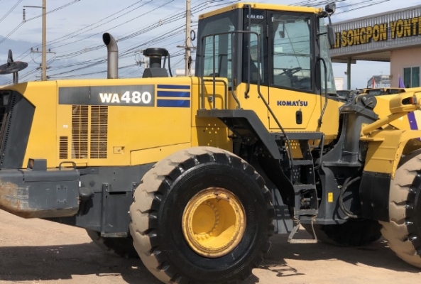 ขายรถตักล้อยาง KOMATSU WA480-6 นำเข้าเองจากญี่ปุ่น สภาพสวยพร้อมใช้ มีVDOการทำงานครับ