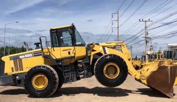 ขายรถตักล้อยาง KOMATSU WA480-6 นำเข้าเองจากญี่ปุ่น สภาพสวยพร้อมใช้ มีVDOการทำงานครับ