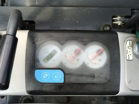 ขายรถขุด KOMATSU PC40MR-2 นำเข้าเองจากญี่ปุ่น สภาพสวยพร้อมใช้ มีVDOการทำงานครับ