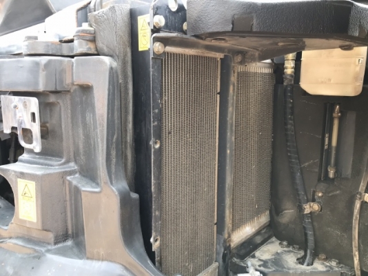 ขายรถขุด KOMATSU PC40MR-2 นำเข้าเองจากญี่ปุ่น สภาพสวยพร้อมใช้ มีVDOการทำงานครับ