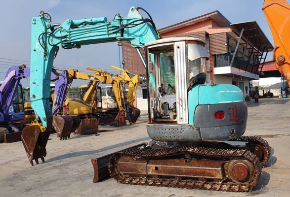 ขายด่วน375,000บาทรถเเบคโฮ โกเบโก้SK75หัวเก๋งสวยรถนอกเพื่งนำเข้ามาใหม่สวยเดิมๆเคื่องดีปั่มแรงคอลโทลน้ำมันปั้มนิ้ว บูมอามร์สวยเร็วแรงไม่โหลด เครื่องอีซูซู4สูบ 4JB1ระบบเต่ากะต่ายยืดหดได้พร้อมใช้รถยังไม่เคยใช้งานในไทยเลย