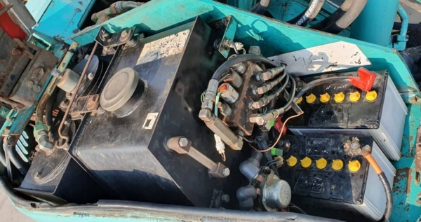 ขายด่วน375,000บาทรถเเบคโฮ โกเบโก้SK75หัวเก๋งสวยรถนอกเพื่งนำเข้ามาใหม่สวยเดิมๆเคื่องดีปั่มแรงคอลโทลน้ำมันปั้มนิ้ว บูมอามร์สวยเร็วแรงไม่โหลด เครื่องอีซูซู4สูบ 4JB1ระบบเต่ากะต่ายยืดหดได้พร้อมใช้รถยังไม่เคยใช้งานในไทยเลย