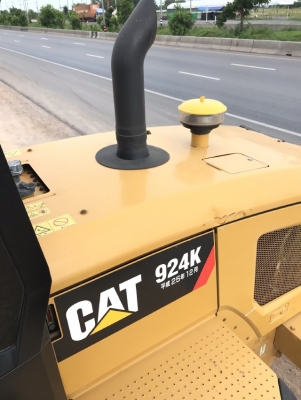 ขายรถตักล้อยาง CAT 924K ปี 2014 นำเข้าเองจากญี่ปุ่น สภาพสวยพร้อมใช้งาน มีVDOการทำงานครับ