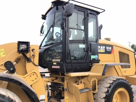 ขายรถตักล้อยาง CAT 924K ปี 2014 นำเข้าเองจากญี่ปุ่น สภาพสวยพร้อมใช้งาน มีVDOการทำงานครับ