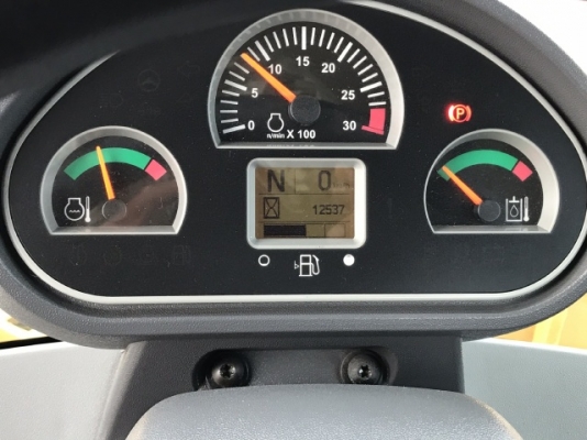 ขายรถตักล้อยาง CAT 924K ปี 2014 นำเข้าเองจากญี่ปุ่น สภาพสวยพร้อมใช้งาน มีVDOการทำงานครับ