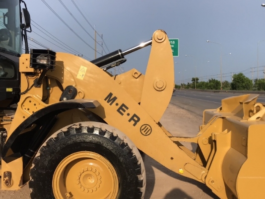 ขายรถตักล้อยาง CAT 924K ปี 2014 นำเข้าเองจากญี่ปุ่น สภาพสวยพร้อมใช้งาน มีVDOการทำงานครับ