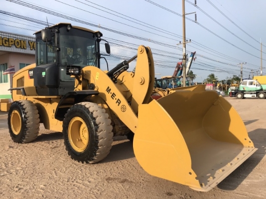 ขายรถตักล้อยาง CAT 924K ปี 2014 นำเข้าเองจากญี่ปุ่น สภาพสวยพร้อมใช้งาน มีVDOการทำงานครับ