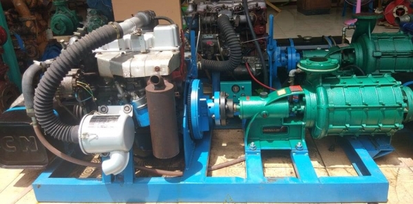 เครื่องยนต์พร้อมปั๊มน้ำแรงดันสูง