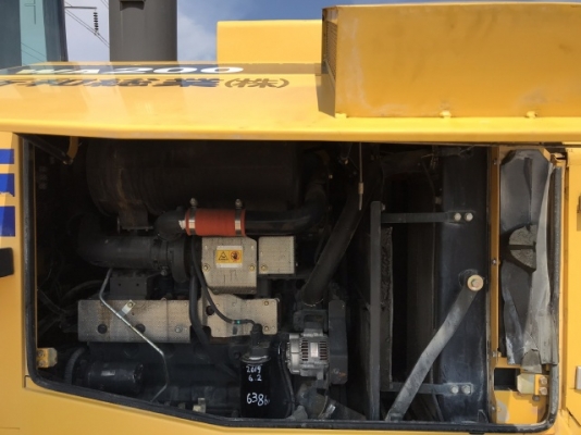 ขายรถตักล้อยาง KOMATSU WA200-5 (6,xxx ชั่วโมง) นำเข้าเองจากญี่ปุ่น สภาพสวยพร้อมใช้ มีVDOการทำงานครับ