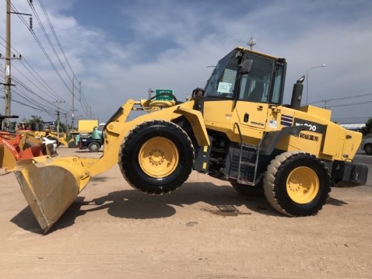 ขายรถตักล้อยาง KOMATSU WA200-5 (6,xxx ชั่วโมง) นำเข้าเองจากญี่ปุ่น สภาพสวยพร้อมใช้ มีVDOการทำงานครับ