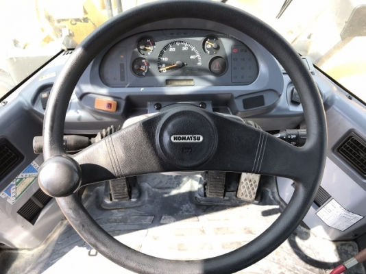 ขายรถตักล้อยาง KOMATSU WA200-5 (6,xxx ชั่วโมง) นำเข้าเองจากญี่ปุ่น สภาพสวยพร้อมใช้ มีVDOการทำงานครับ