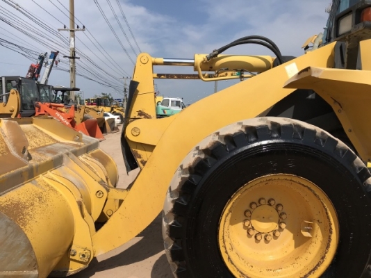 ขายรถตักล้อยาง KOMATSU WA200-5 (6,xxx ชั่วโมง) นำเข้าเองจากญี่ปุ่น สภาพสวยพร้อมใช้ มีVDOการทำงานครับ