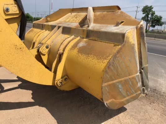 ขายรถตักล้อยาง KOMATSU WA200-5 (6,xxx ชั่วโมง) นำเข้าเองจากญี่ปุ่น สภาพสวยพร้อมใช้ มีVDOการทำงานครับ