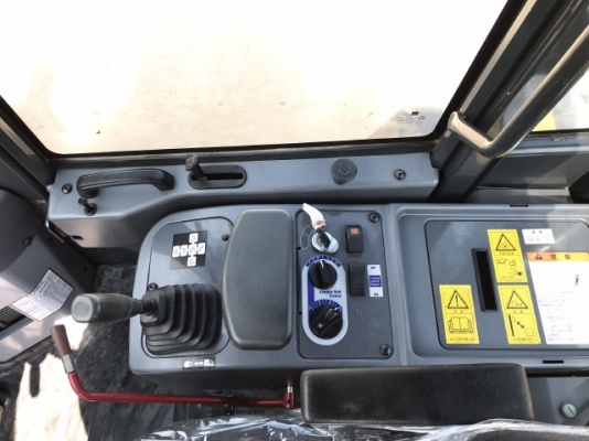 ขายรถตักล้อยาง KOMATSU WA200-5 (6,xxx ชั่วโมง) นำเข้าเองจากญี่ปุ่น สภาพสวยพร้อมใช้ มีVDOการทำงานครับ