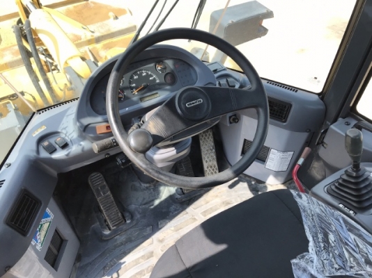 ขายรถตักล้อยาง KOMATSU WA200-5 (6,xxx ชั่วโมง) นำเข้าเองจากญี่ปุ่น สภาพสวยพร้อมใช้ มีVDOการทำงานครับ