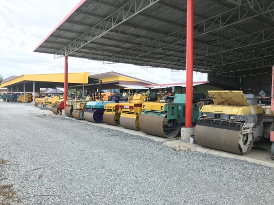 ขายรถบด4ตันBOMAGรุ่นBW121AC นำเข้าญี่ปุ่นเอวอ่อนขับ2เพลาเครื่องมิตซู3สูบสภาพดีพร้อมใช้งาน มีให้เลือกหลายคันหลายขนาด 0818302909จิรโรจน์Line: @J555