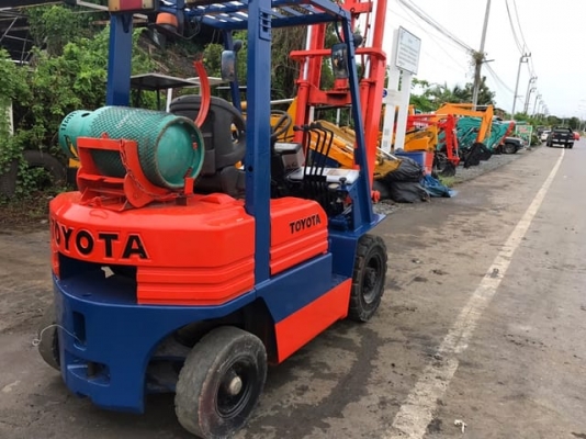 Toyota 5fg20สภาพดีพร้อมใช้งานราคาไม่แพงต่อรองได้ครับ Toyota 5fg20สภาพดีพร้อมใช้งานราคาไม่แพงต่อรองได้ครับ