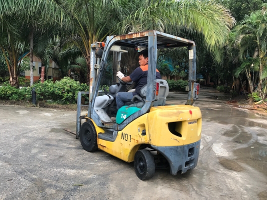 ขายFORKLIFT KOMATSU รุ่นFG14T-18(1.5ตัน)(ออโต้) สวยเดิมจากญี่ปุ่น ยังไม่เคยใช้ในไทย 145,000เท่านั้น!!