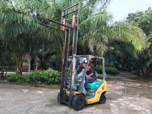 ขายFORKLIFT KOMATSU รุ่นFG14T-18(1.5ตัน)(ออโต้) สวยเดิมจากญี่ปุ่น ยังไม่เคยใช้ในไทย 145,000เท่านั้น!!