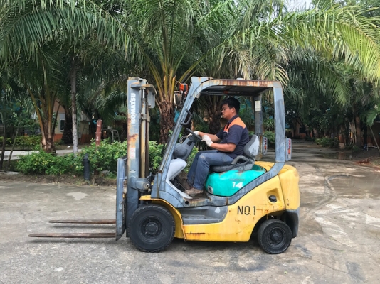 ขายFORKLIFT KOMATSU รุ่นFG14T-18(1.5ตัน)(ออโต้) สวยเดิมจากญี่ปุ่น ยังไม่เคยใช้ในไทย 145,000เท่านั้น!!