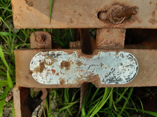 ผานพรวนตราช้าง4ใบสภาพสวยใบดีโครงสวยพร้อมใช้เลยคับ ผานพรวนตราช้าง4ใบสภาพสวยใบดีโครงสวยพร้อมใช้เลยคับ