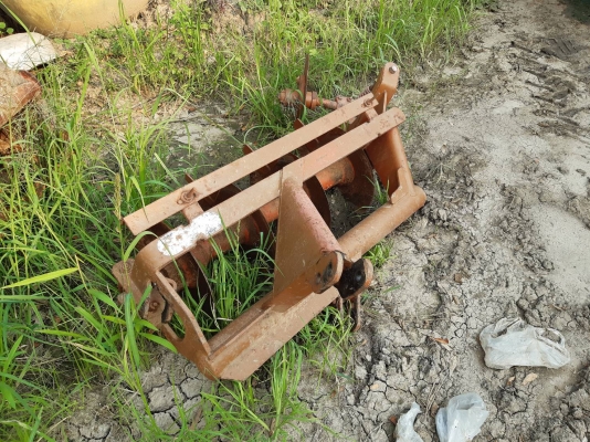 ผานพรวนตราช้าง4ใบสภาพสวยใบดีโครงสวยพร้อมใช้เลยคับ