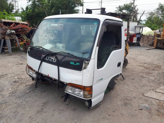 ขาย หัวเก๋ง รถบรรทุก ISUZU NPR สภาพสวย เก่าญี่ปุ่น มีกระจังหน้า สายเกียร์ กันชน กุญแจ ไม่มีกระจกมองข้างมา