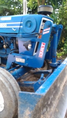 ขายรถไถ FORD 6600 มีเทอโบ เล่มทะเบียนพร้อม ตามสภาพราคา 350000 โทร 0882807608