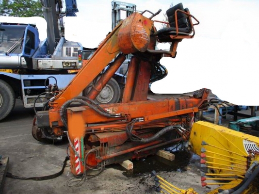 ขายเครน  เฮียบพับ 4.75 ตัน+บุ้งกี้ นำเข้า โทร084-5424150 line id : rapinzat