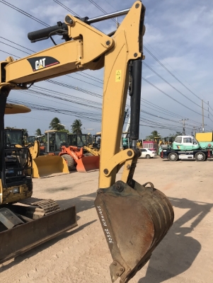 ขายรถขุด CAT 305SR (4,XXX ชั่วโมง) คอนโทรลสั้น ปั๊มนิ้ว นำเข้าเองจากญี่ปุ่น สภาพสวยพร้อมใช้ มีVDOการทำงานครับ