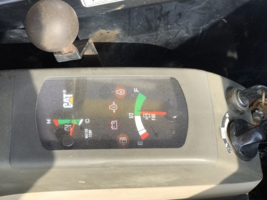 ขายรถขุด CAT 305SR (4,XXX ชั่วโมง) คอนโทรลสั้น ปั๊มนิ้ว นำเข้าเองจากญี่ปุ่น สภาพสวยพร้อมใช้ มีVDOการทำงานครับ