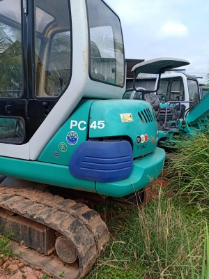 ขายจ้า..KOMATSU PC45-1. เก่านอกแท้  สวย   เครื่องปั๊มแห้ง  4,xxxชั่วโมง  สภาพสวย พร้อมใช้  โทร  089-3818694  จ๊อย