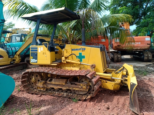 ขายจ้า. KOMATSU D20P-7E. เก่านอกแท้  สภาพสวย  พร้อมใช้  โทร 089-3818694  จ๊อย