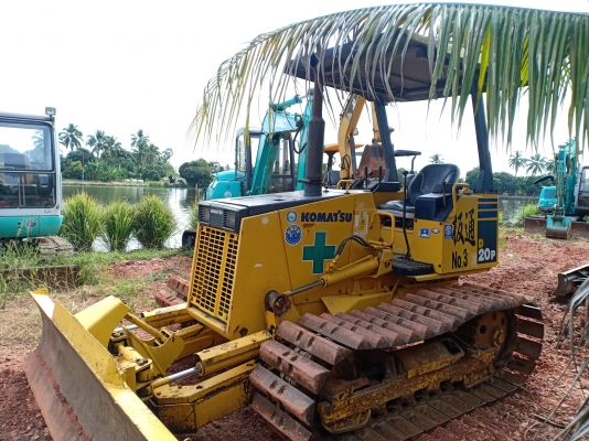 ขายจ้า. KOMATSU D20P-7E. เก่านอกแท้ สภาพสวย พร้อมใช้ โทร 089-3818694 จ๊อย ขายจ้า. KOMATSU D20P-7E. เก่านอกแท้ สภาพสวย พร้อมใช้ โทร 089-3818694 จ๊อย