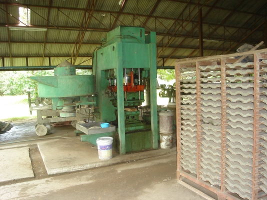 ขายเครื่องผลิตกระเบื้อง